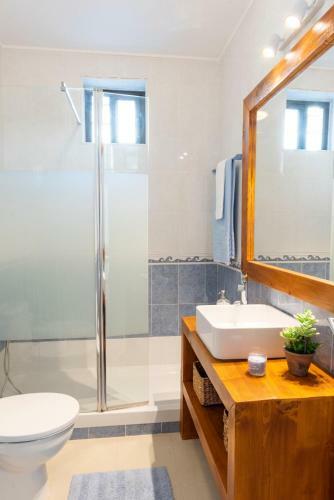 Hostal 3 Bedroom Nook Beach House