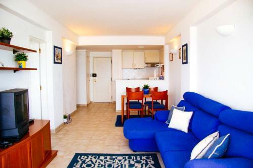 Panoramic Beach View Apartment (T2) In Caparica
