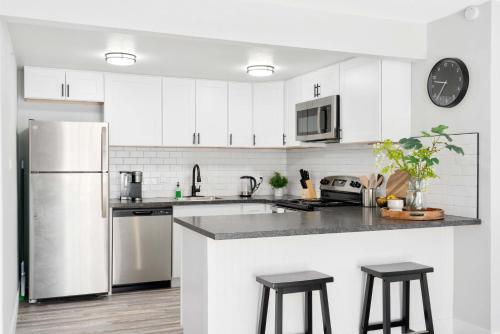 Fantastic 2 Bedroom, King Bed, Central Sacramento