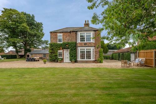 Manor House