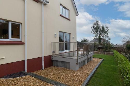 Maynor - Large Luxury House, Log Burner, Central Location