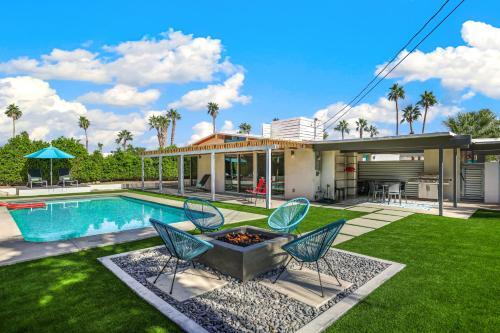 Iconic Mid-century Modern Escape