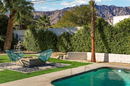 Iconic Mid-century Modern Escape