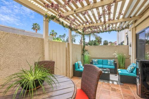 The Retro Retreat