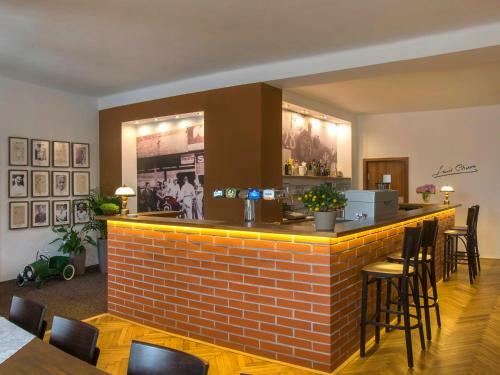 Hotel & Restaurant U Nedb�lk?