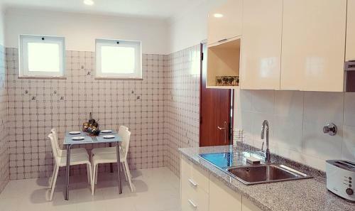 Bed & Breakfast Vila Milreu Guest House