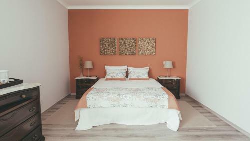 Bed & Breakfast Vila Milreu Guest House