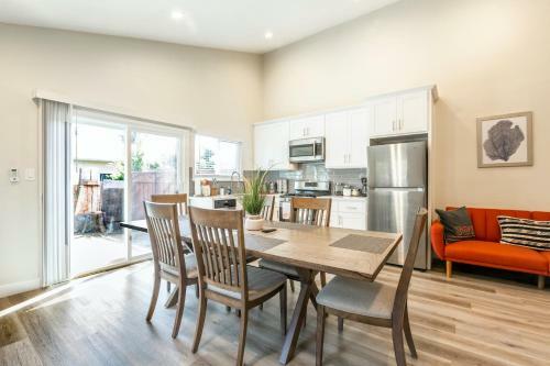 @ Marbella Lane 6br Duplex In Downtown San Jose