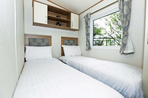 Whitecliff Bay Holiday Park