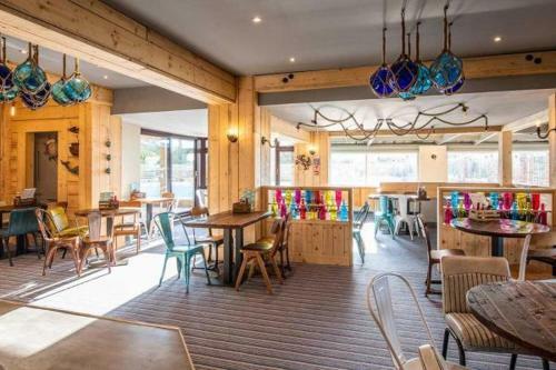 Whitecliff Bay Holiday Park