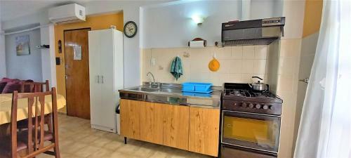 Apartamento Sancar Departamento Edificio Jard�n -carlos Paz