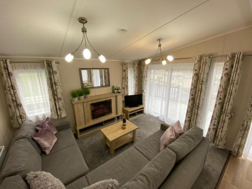 Beechwood Lodge With Hot Tub