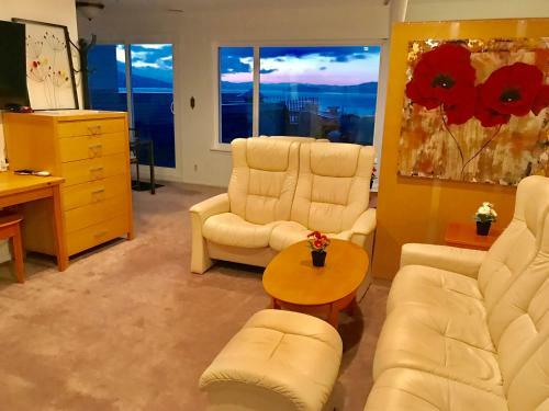 Bayview Penthouse