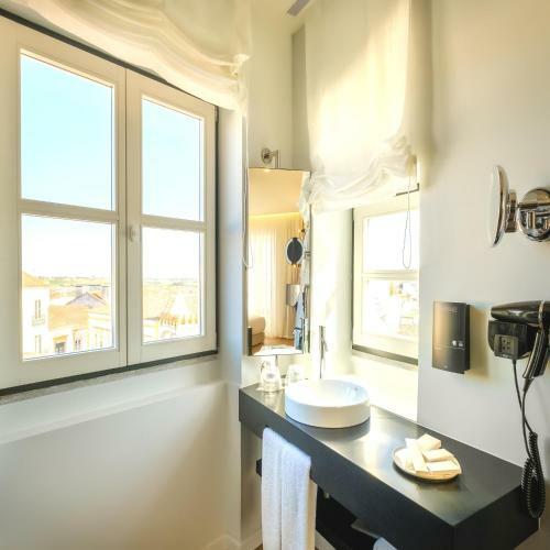 Mourasuites Hotel