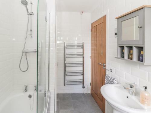 Curlew Cottage, 2 Fenkle Street