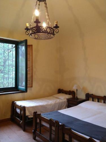 Casa Costa Lago San Roque Villa Carlos Paz Estilo Castillo