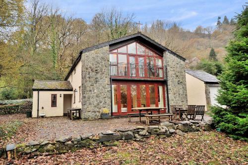 Mair-y-coed