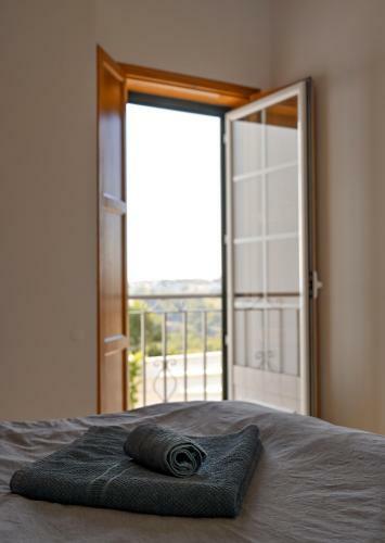 Bed & Breakfast Surf Lodge - Villa Dos Irm�os