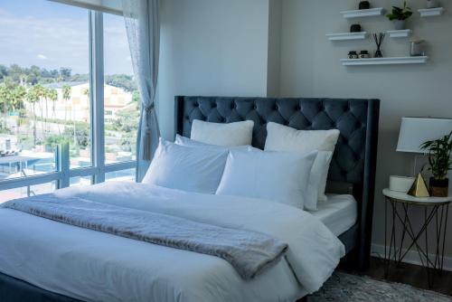 Luxury Apartment Downtown San Diego (3 Beds)