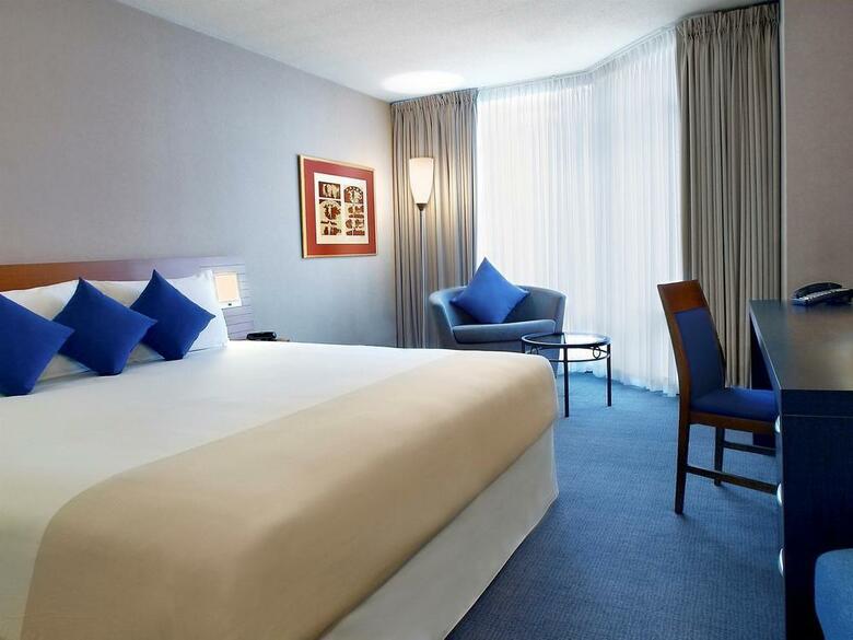 Hotel Novotel Toronto North York