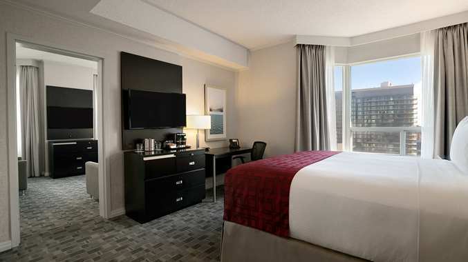 Metropolitan Hotel Toronto