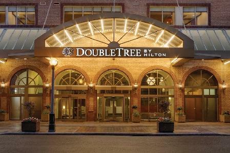 Metropolitan Hotel Toronto