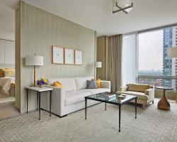 Four Seasons Hotel Toronto - Deluxe