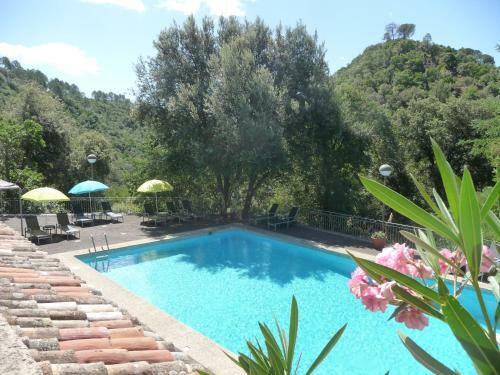 Hotel H�tel Les 3 Barbus