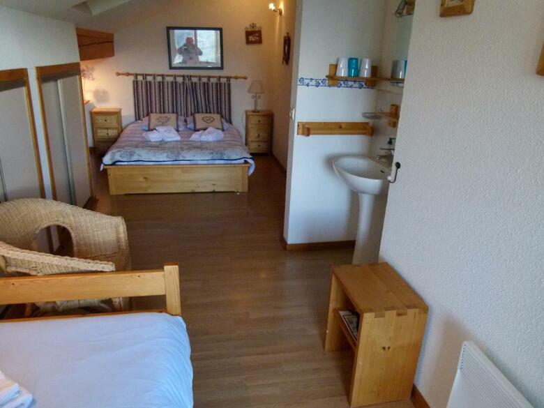 Hostal Chalet De La Yodine