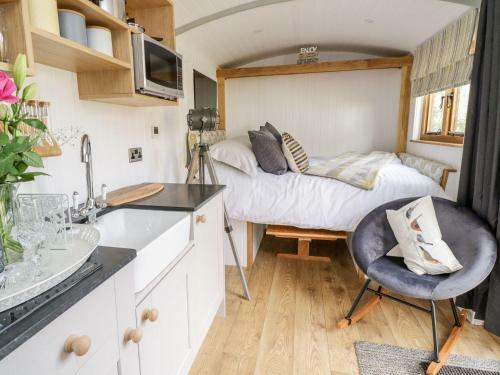 Betws View, Shepherd Hut