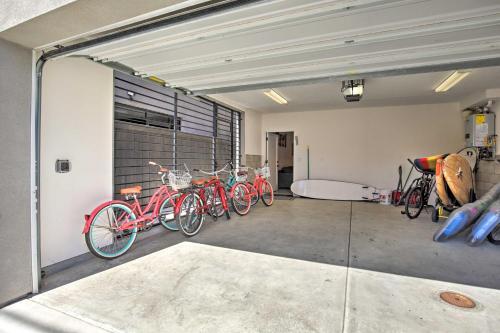 Upscale Beach Rowhome With Rooftop And Bay Views!