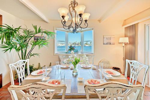 Sandy Pointe Beach Club