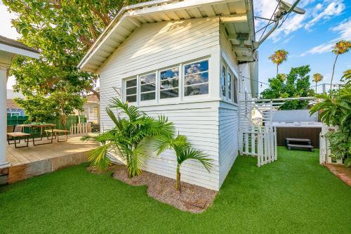 Ocean Beach Cottage And Casita