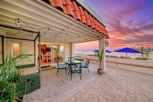 Sandy Pointe Casa