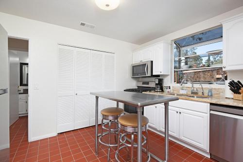 Mission Cottage