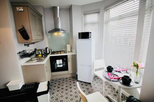 Modern 1 Bedroom Belfast Apartment A