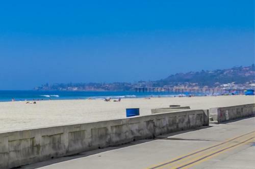 Rockaway Manor