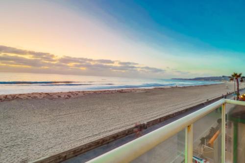 Monterey Paradise