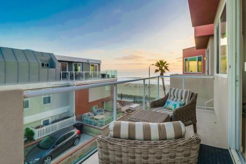 Monterey Paradise