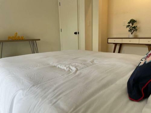 Entire 2br Loft In Little Italy All Within Walking