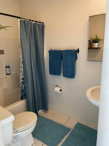 Entire 2br Loft In Little Italy All Within Walking