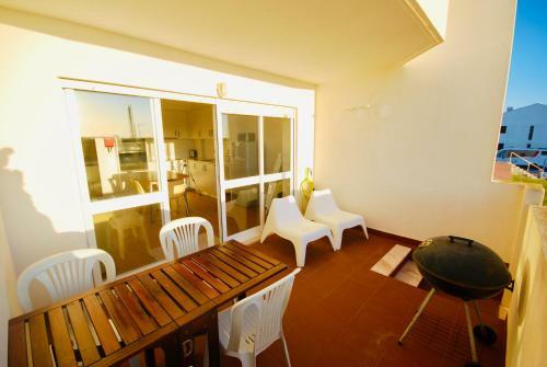 Apartamento Luciana - Beachside, Balcony, Sunset View