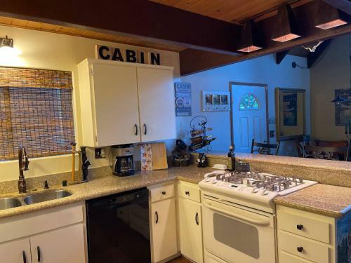 Our Happy Place Riveras Cabin