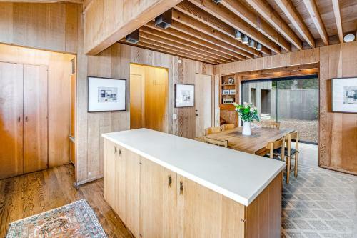 Hines House
