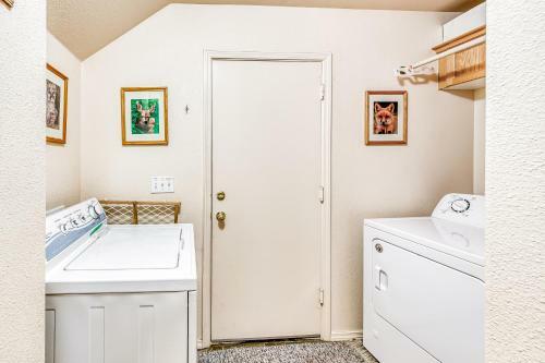 Silver Tip Cottage