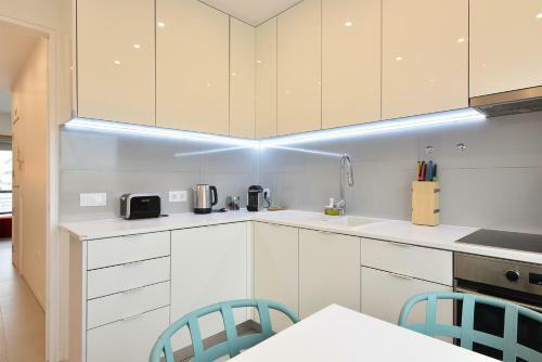Maestro Apartment
