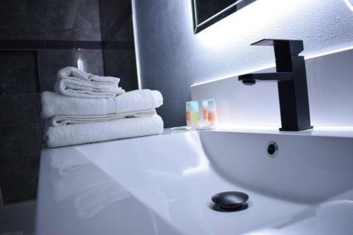 Hotel Willow Tree Inn & Suites