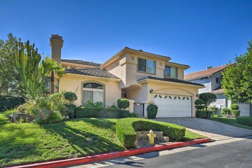 Spacious Villa With Great Views And Heated Spa!