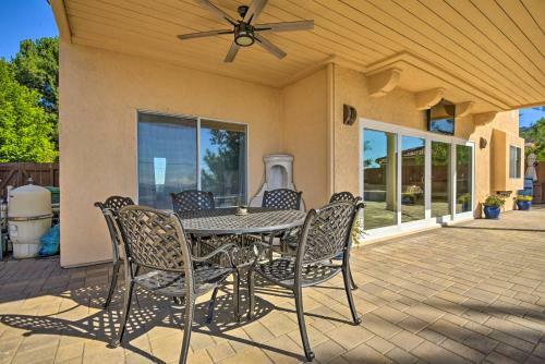 Spacious Villa With Great Views And Heated Spa!