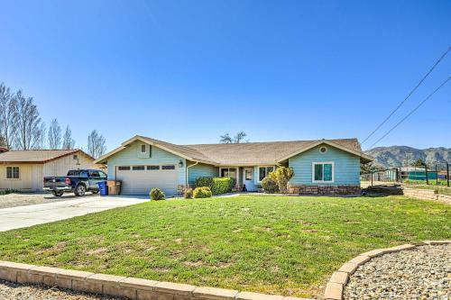 Newly Updated, Dog-friendly Peakview House!